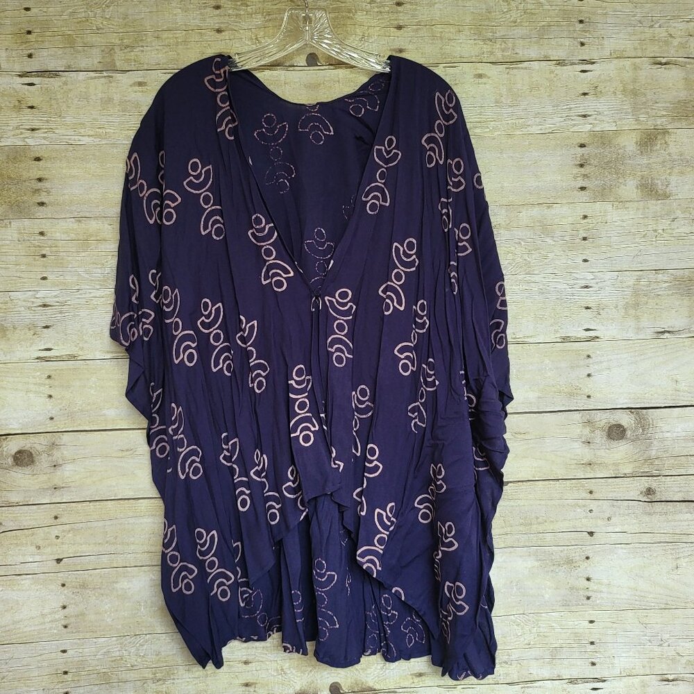 NWT Sseko Multi-way Shawl in Navy with Block Print OS